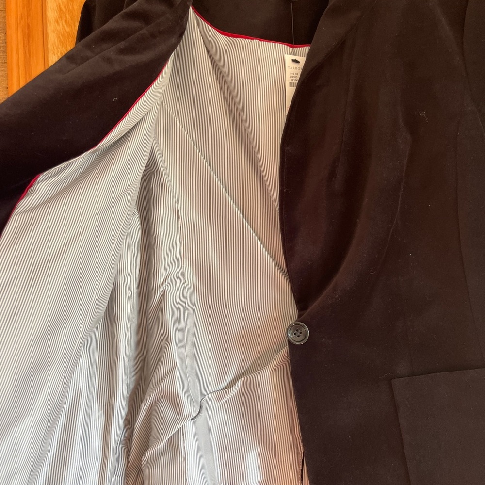 UNWORN Talbots Women's Elegant Black Velvet Blazer - Picture 4 of 4